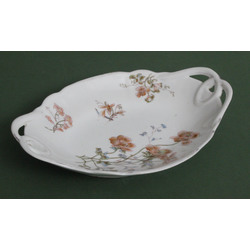 Porcelain serving plate