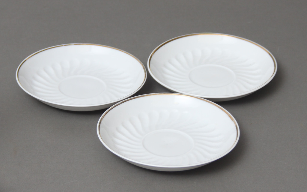 Kuznetsov porcelain plates 3 pcs