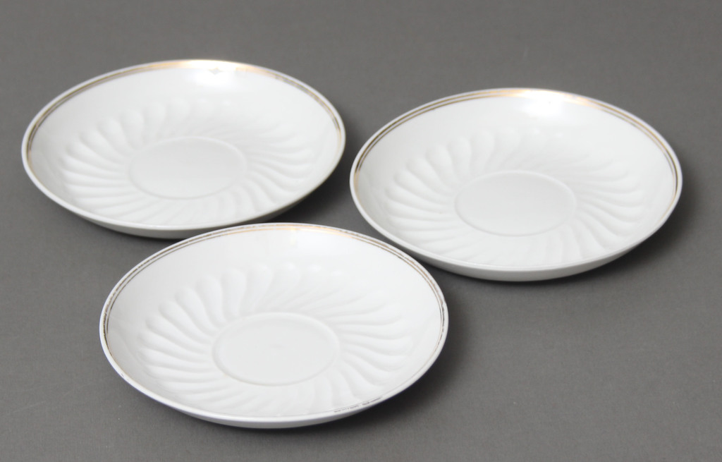 Kuznetsov porcelain plates 3 pcs