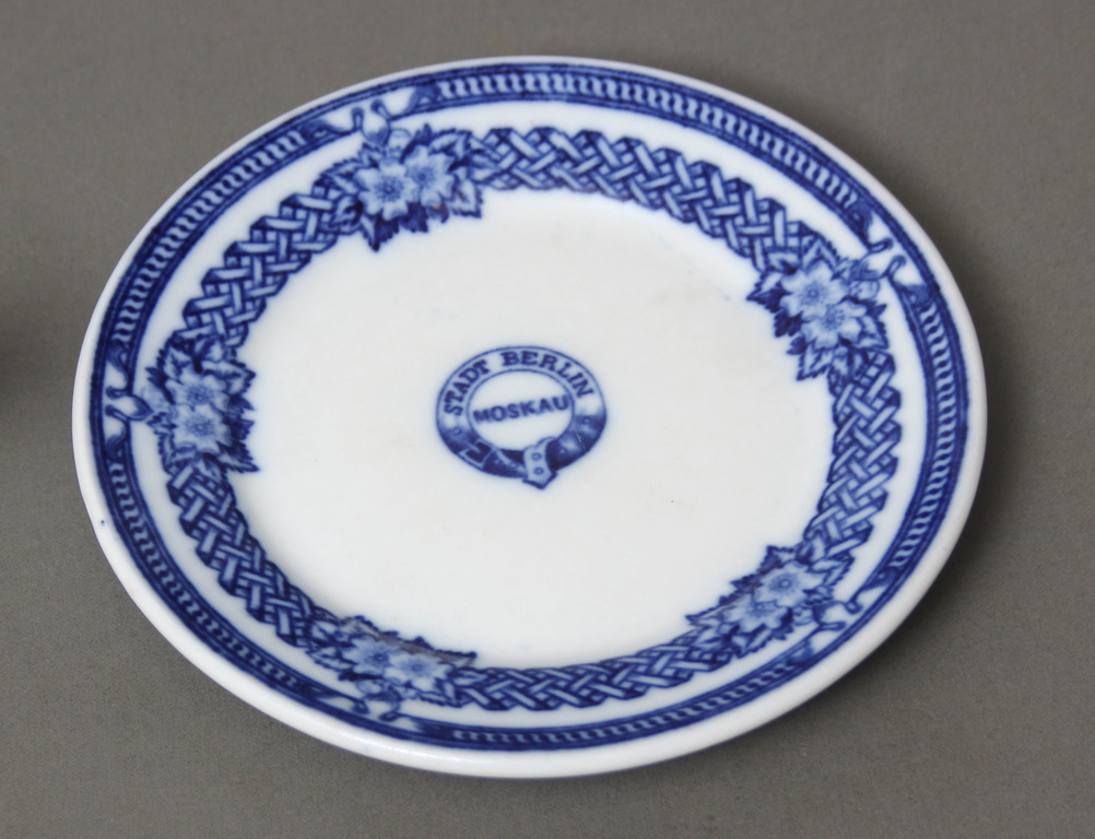 Kuznetsov porcelain plate Moscow - Berlin
