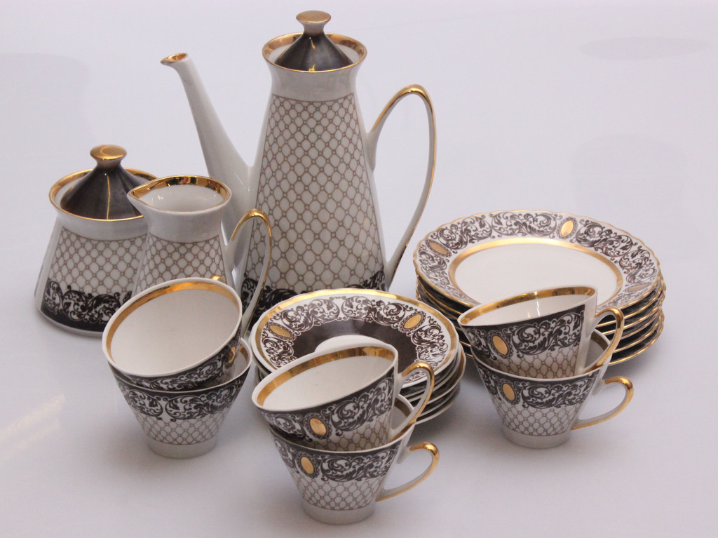 Riga porcelain factory coffee service'' Vita''