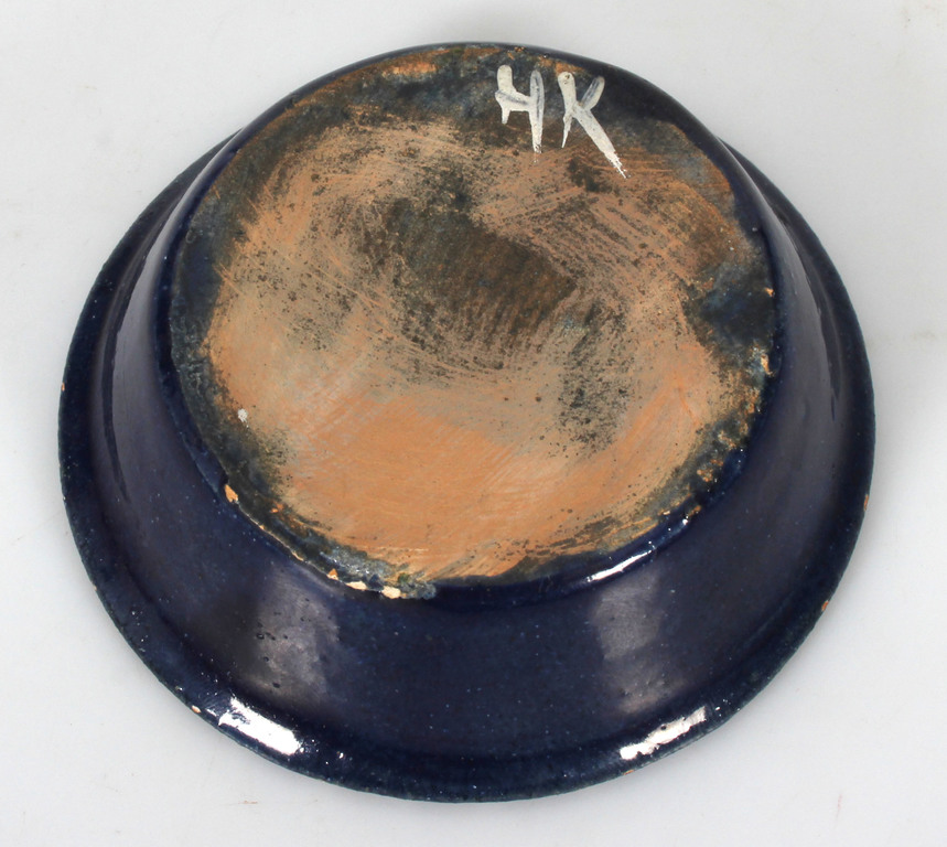 Ceramic bowl with painting
