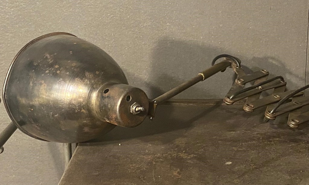 Industrial wall lamp