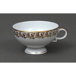 Painted porcelain cup