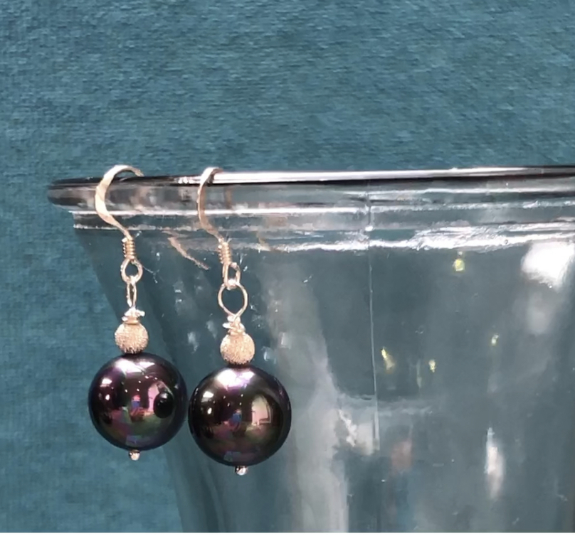 Silver earrings - Shell balls