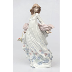 Porcelain figure ''Spring splendor''