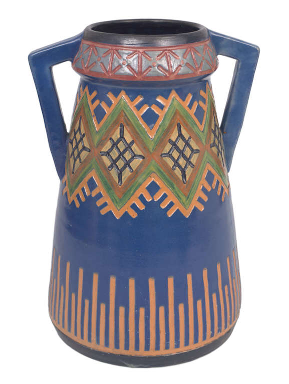 Ceramic vase according to the patterns of J. Madernieks
