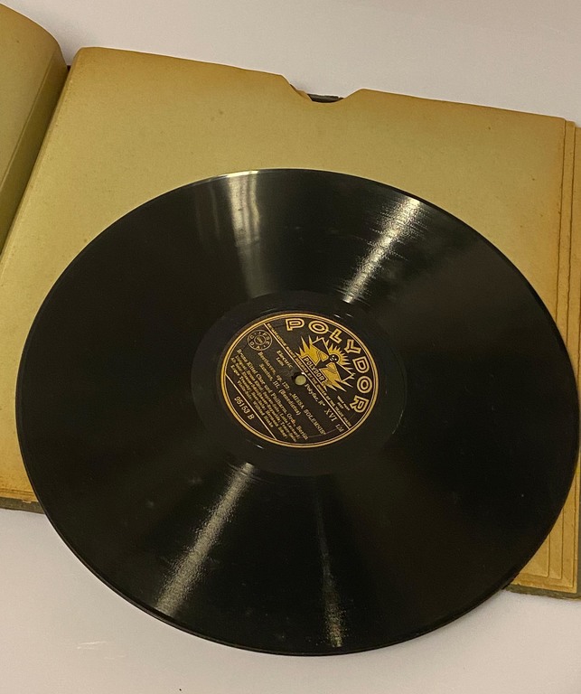 Polydor record album (four records included)