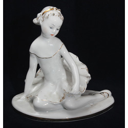 Porcelain figurine 