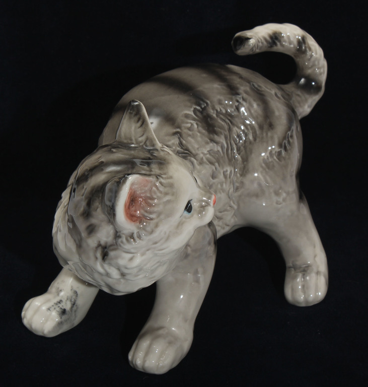 Porcelain figurine 