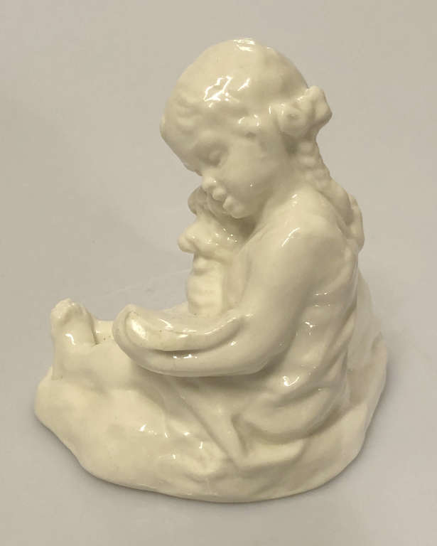 Porcelain figure 