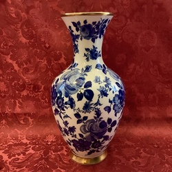 Vase Bavaria 1930. Hand-painted with cobalt paints. Gold lining.