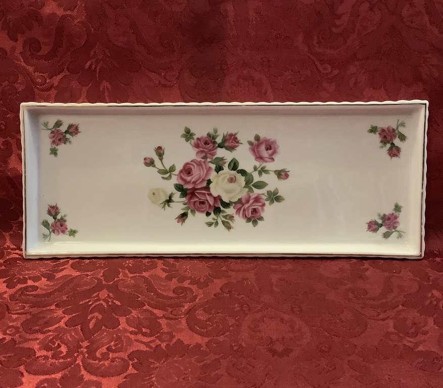 Porcelain tray with a high edge for dessert.Rose garden.Germany.Last century