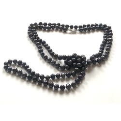 Black Tahitian pearl beads.