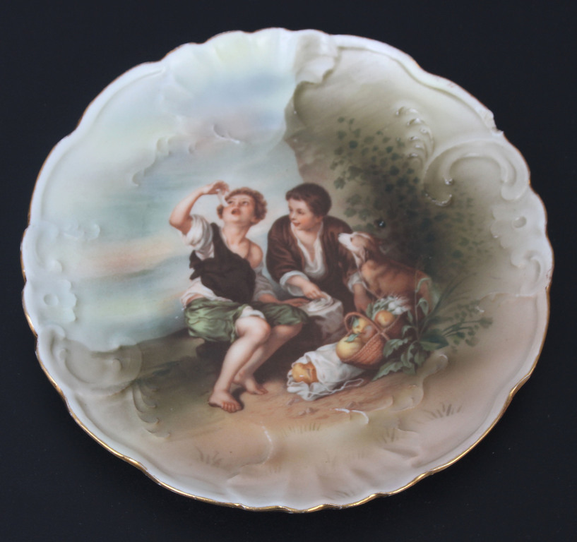 Painted plate  