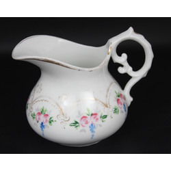 Kuznetsov porcelain factory creamer