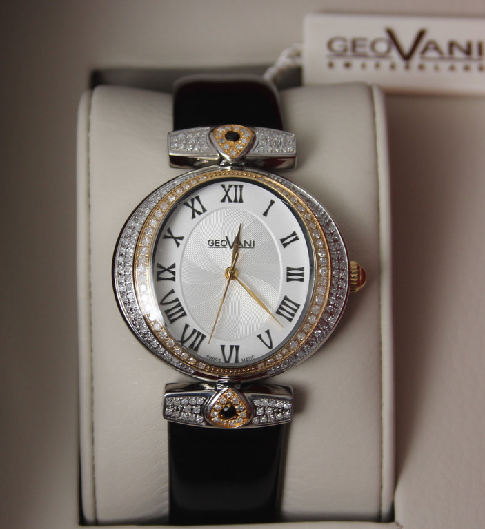 Позолоченные женские золотые наручные часы с бриллиантами 1.02 карата 