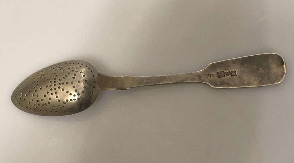 Silver scoop