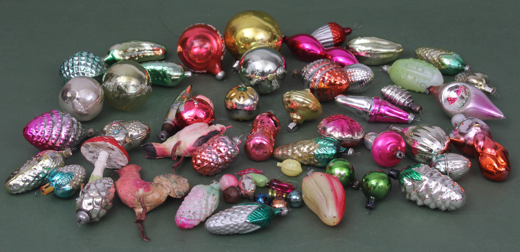 Collection of Christmas decorations (57 pieces)