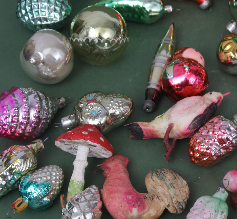 Collection of Christmas decorations (57 pieces)