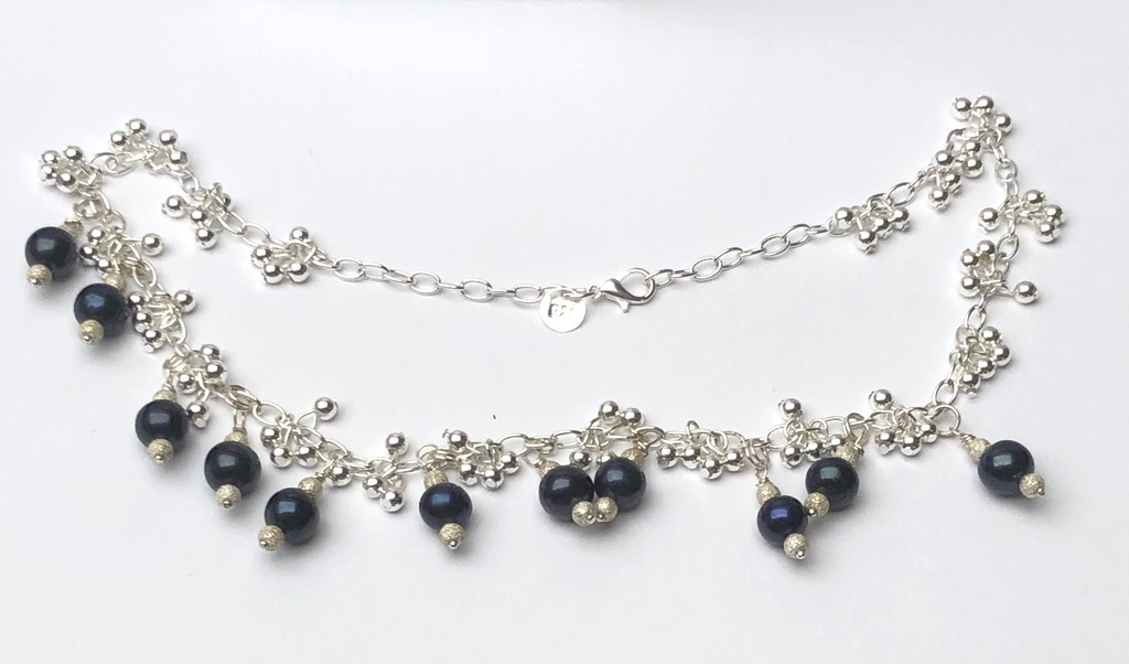 Silver necklace with natural black pearls and earrings