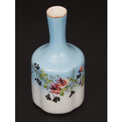 Gardner porcelain vase