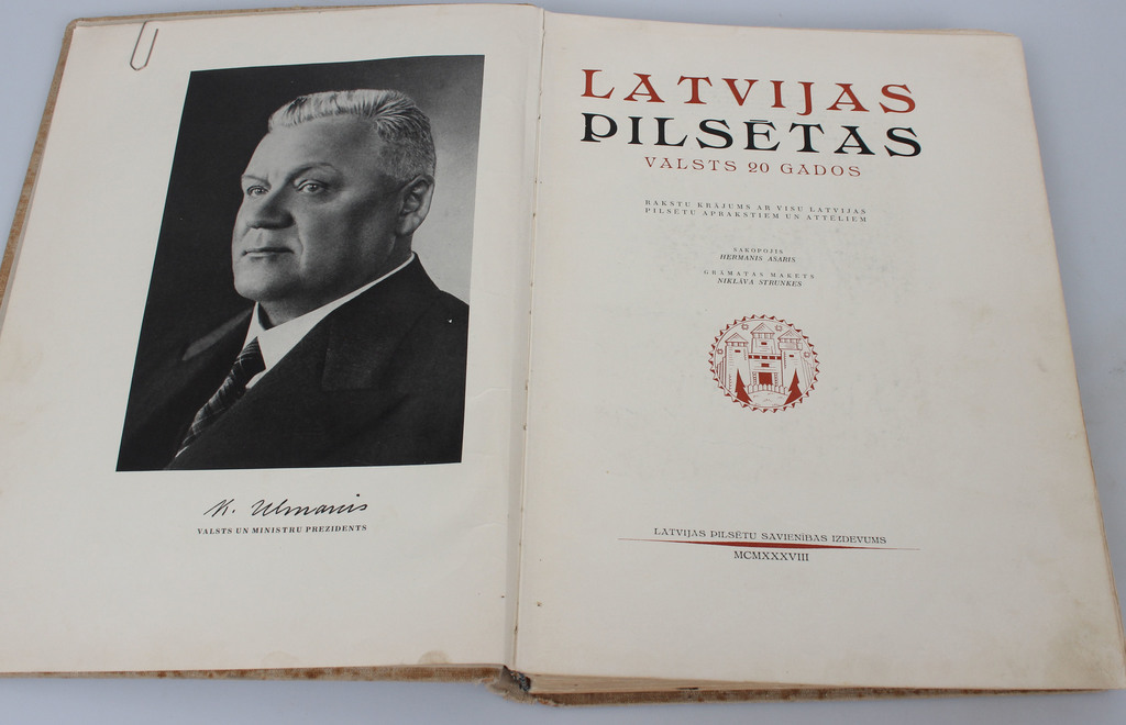 ''Latvijas pilsētas valsts 20. gados''