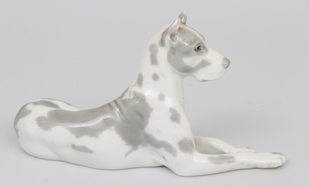 Porcelain figurine 