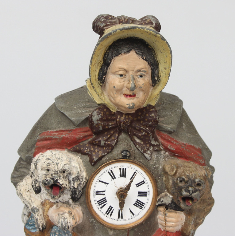 Clock in working order - Woman with animated dogs