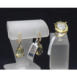 Gold jewelery set with sapphires and pearls - bracelet and earrings