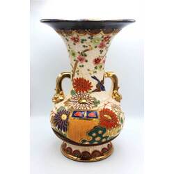 Фаянсовая ваза с позолотой и росписью