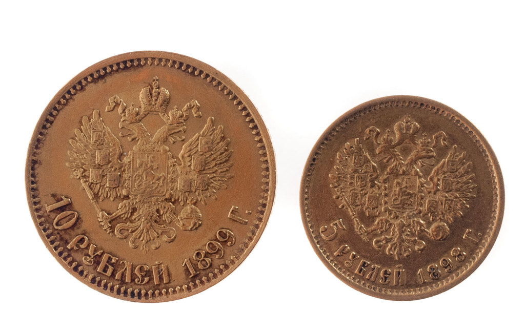 Set of golden coins 