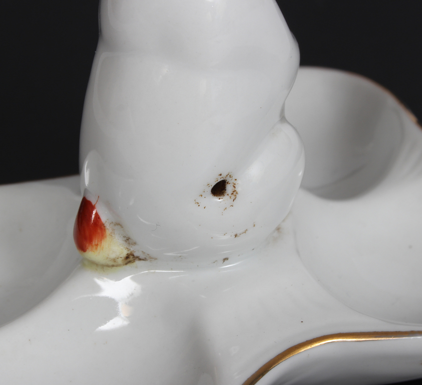 Porcelain egg dish 