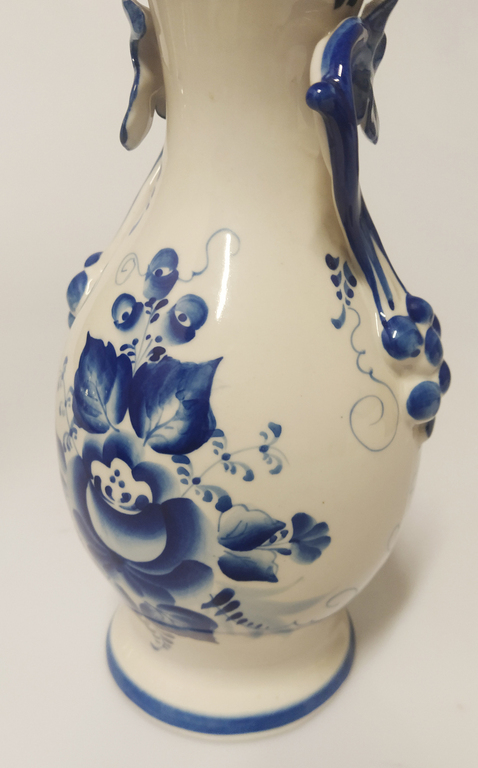 Porcelain vase with painting