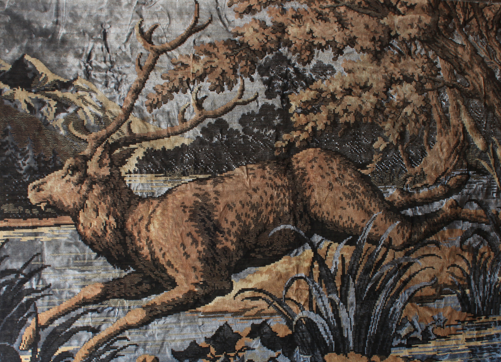 Wall quilt with the image of a red deer
