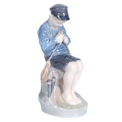 Porcelain figure 