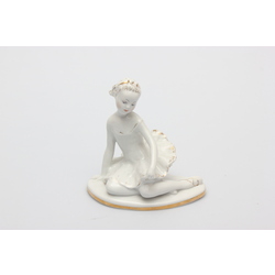 Porcelain figurine Mashinka