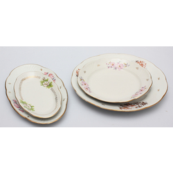 Various serving dishes (4 pcs.)