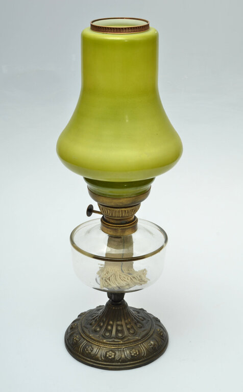 Art Nouveau kerosene lamp