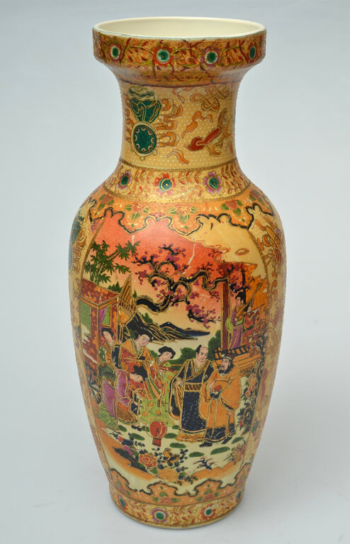 Porcelain Chinese vase