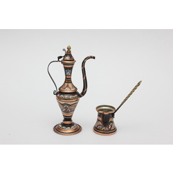 Mug and coffee pot with Eastern motif