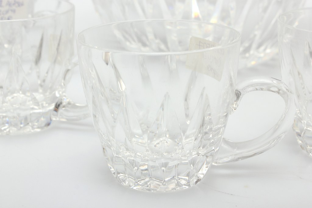 Crystal utensil for drinks with 8 cups