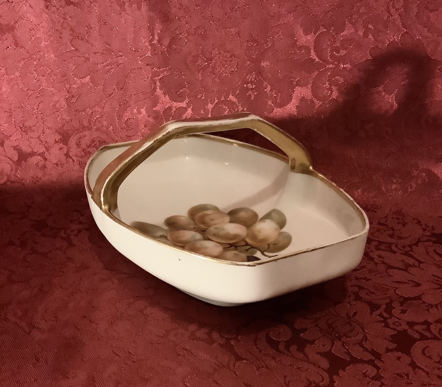Porcelain fruit basket, Thomas, Germany 1920-30. Decal with painting in excellent condition. Handle - gilding