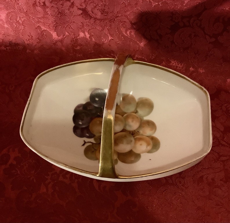 Porcelain fruit basket, Thomas, Germany 1920-30. Decal with painting in excellent condition. Handle - gilding
