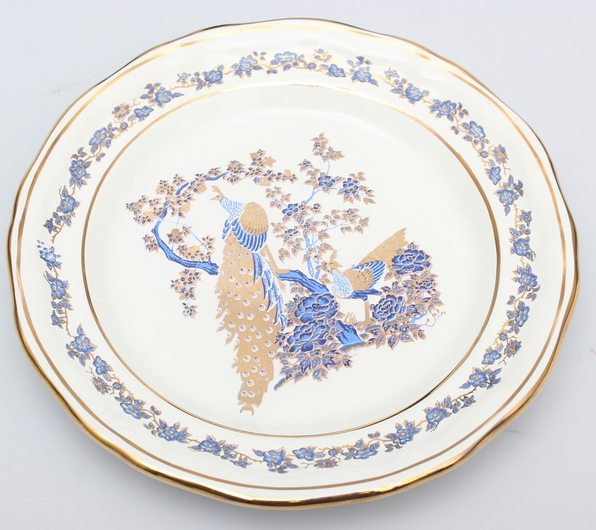 Painted faience plate