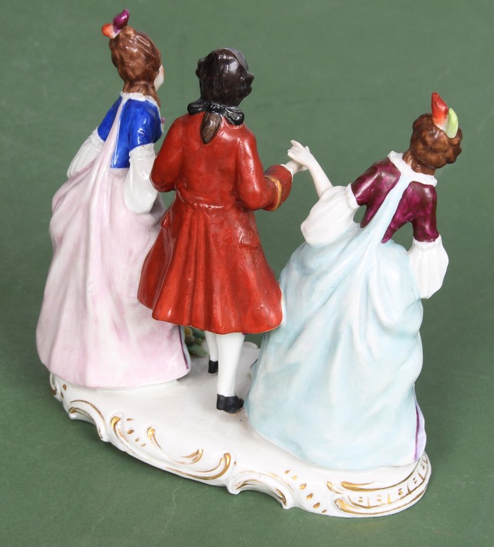 Porcelain figurine 