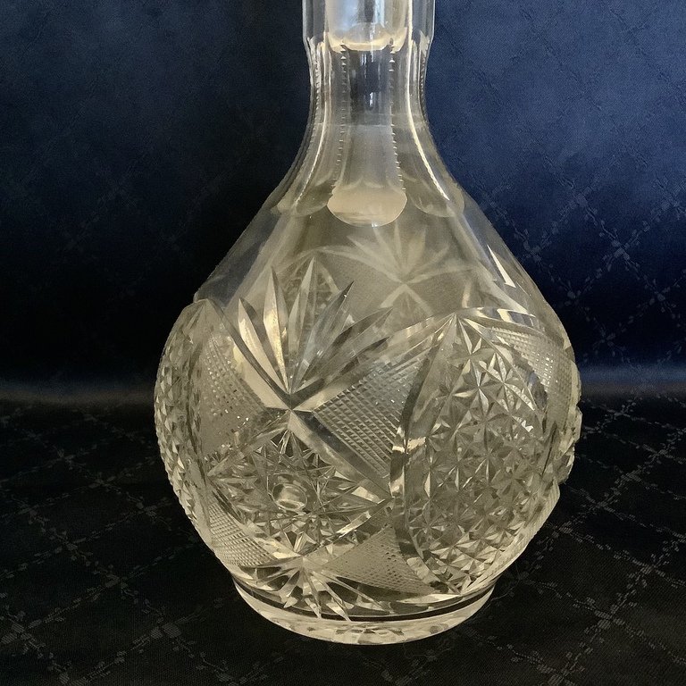 Vodka decanter, Maltsov factory, before 1917. Original cork,