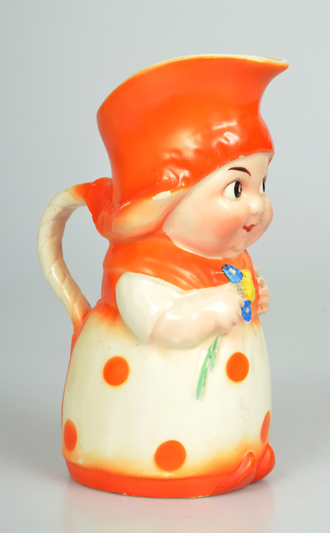 Porcelain milk jug Anniņa
