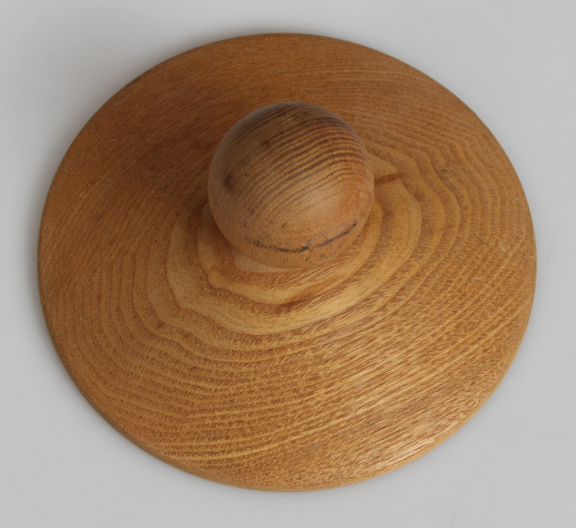 Wooden cup with lid 