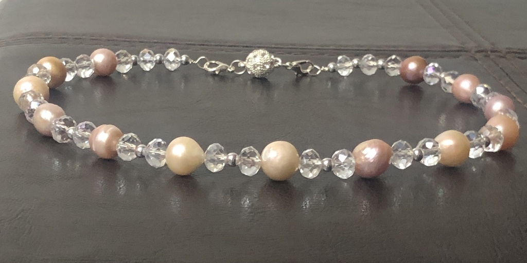 Natural Edison pearl necklace with crystals and magnetic zirconia clasp.